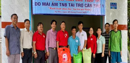 HỘI CHỮ THẬP ĐỎ XÃ TÂN PHÚ ĐÔNG PHỐI HỢP BÀN GIAO NHÀ CHỮ THẬP ĐỎ VÀ TRAO QUÀ CHO HỘ KHÓ KHĂN TRONG “THÁNG NHÂN ĐẠO” NĂM 2025 HỘI CHỮ THẬP ĐỎ XÃ TÂN PHÚ ĐÔNG PHỐI HỢP BÀN GIAO NHÀ CHỮ THẬP ĐỎ VÀ TRAO QUÀ CHO HỘ KHÓ KHĂN TRONG “THÁNG NHÂN ĐẠO” NĂM 2025
